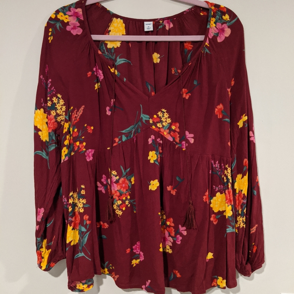 Old Navy Floral and Maroon Blouse Size XL